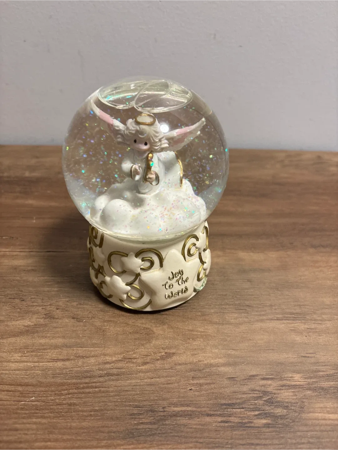 Angel Snow Globe - Joy to the World