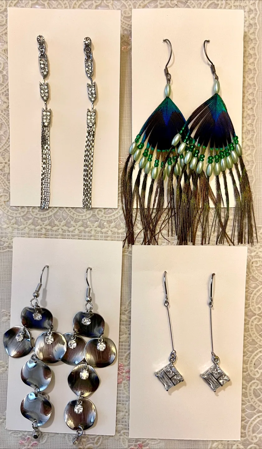 Assorted Fashion Earrings for Sale image indicator(5)