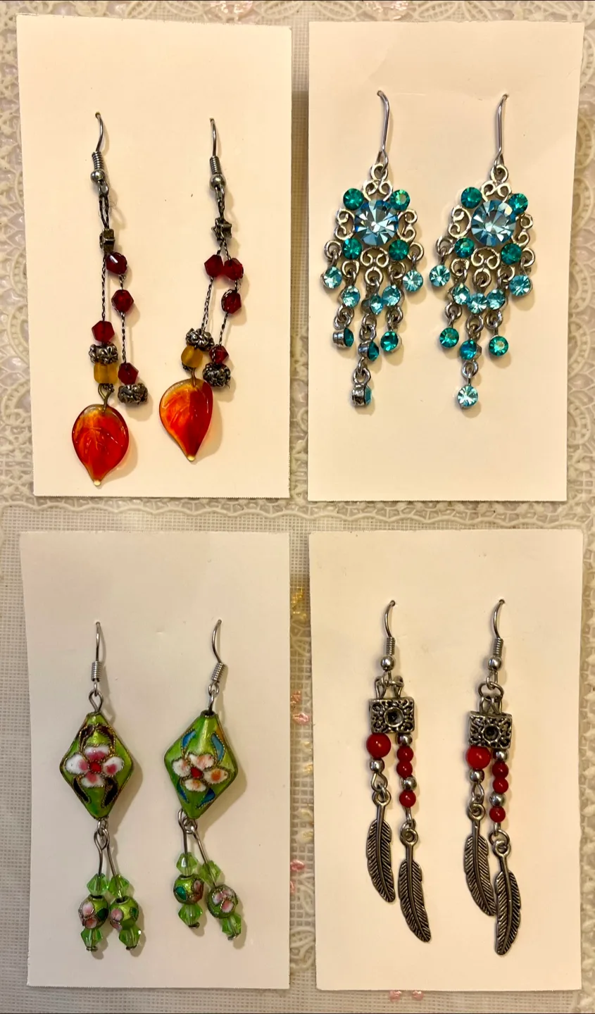 Assorted Fashion Earrings for Sale image indicator(3)