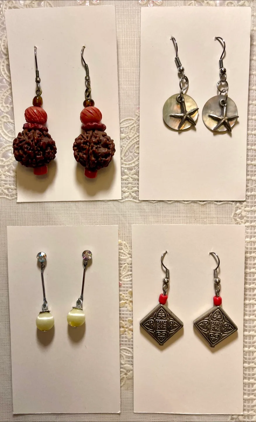 Assorted Fashion Earrings for Sale image indicator(2)