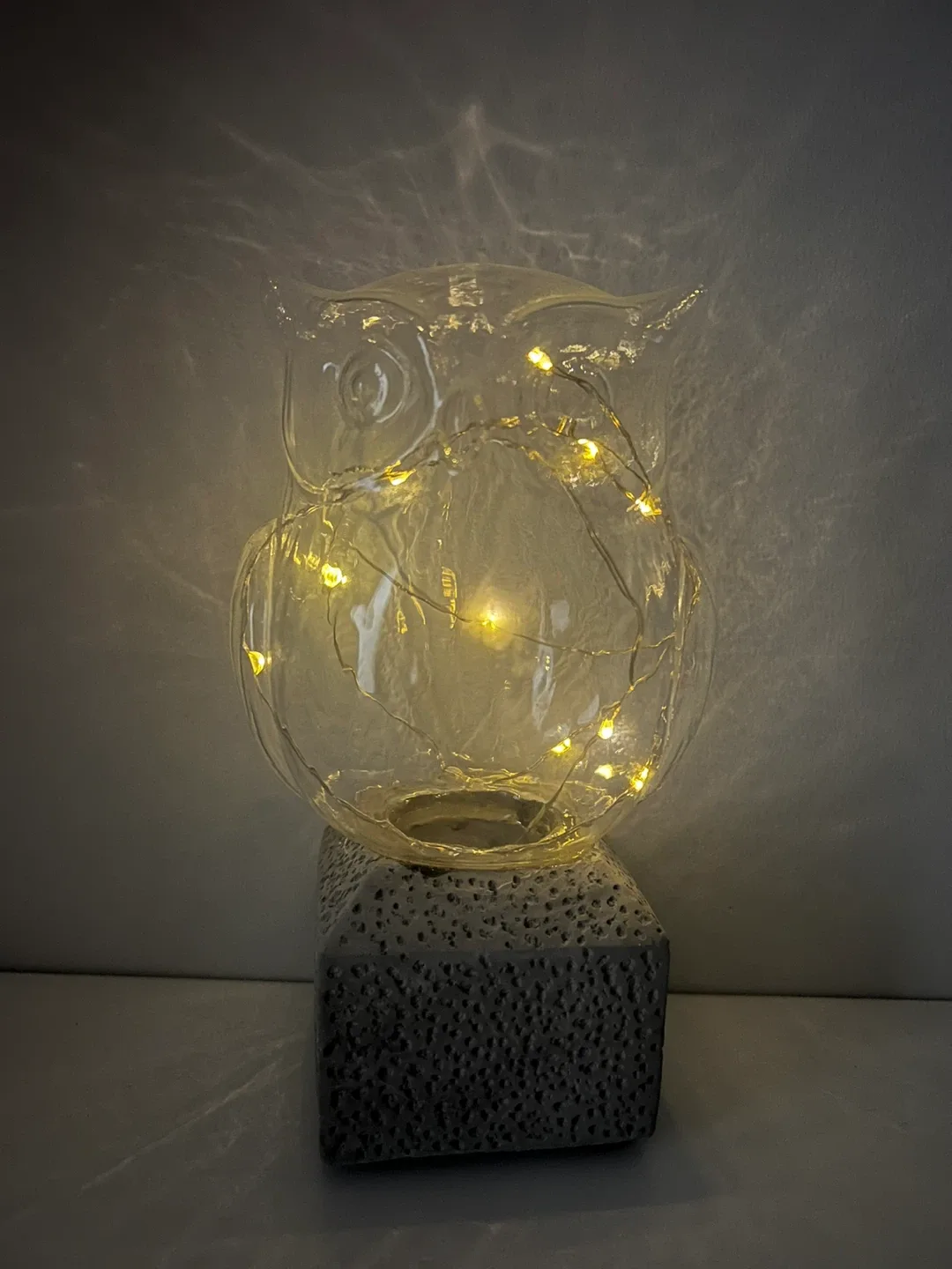 Owl Glass Table Lamp with Concrete Base image indicator(2)