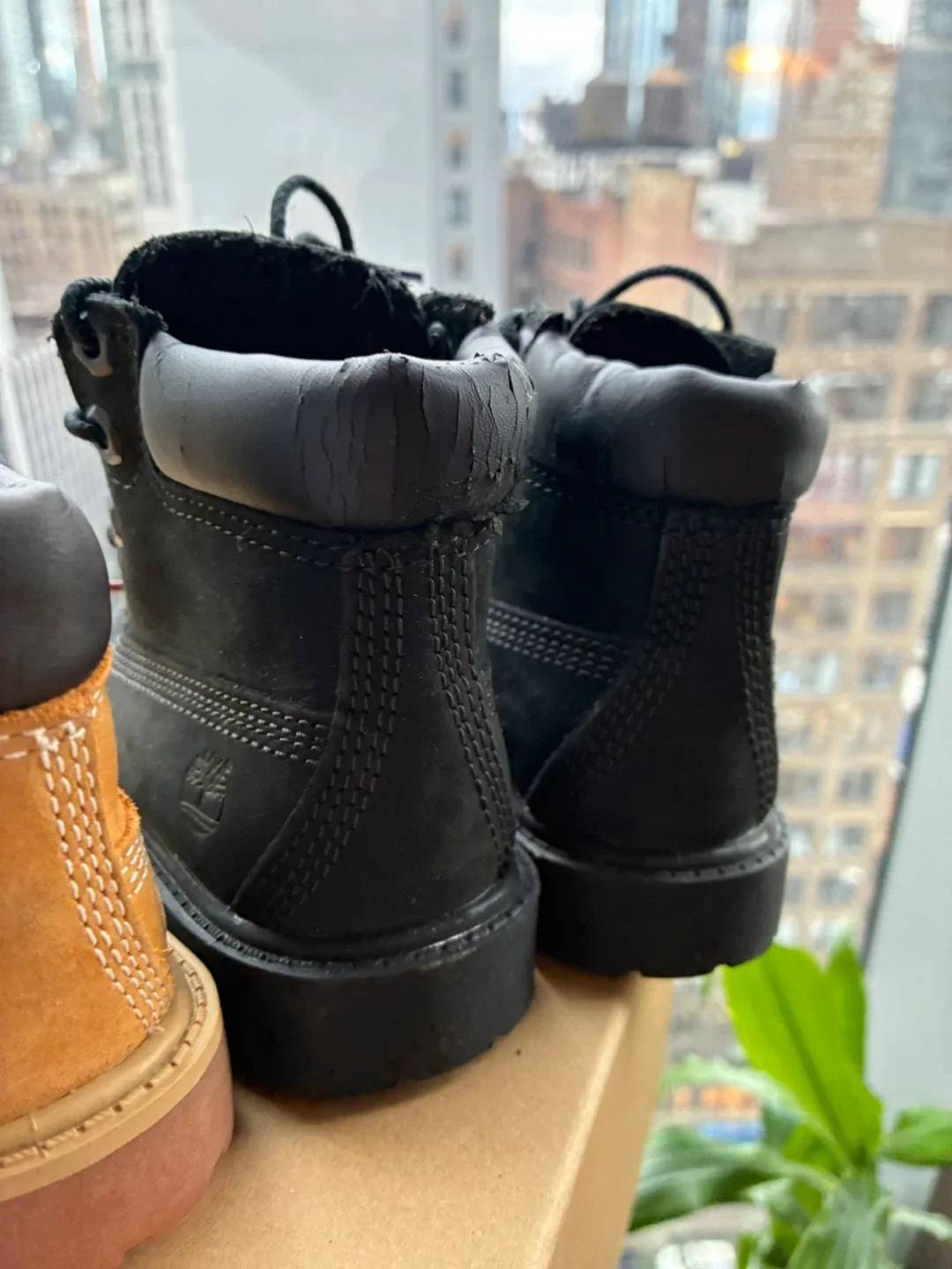 Kids Timberland Black Construction Boots - Size 9K image indicator(5)