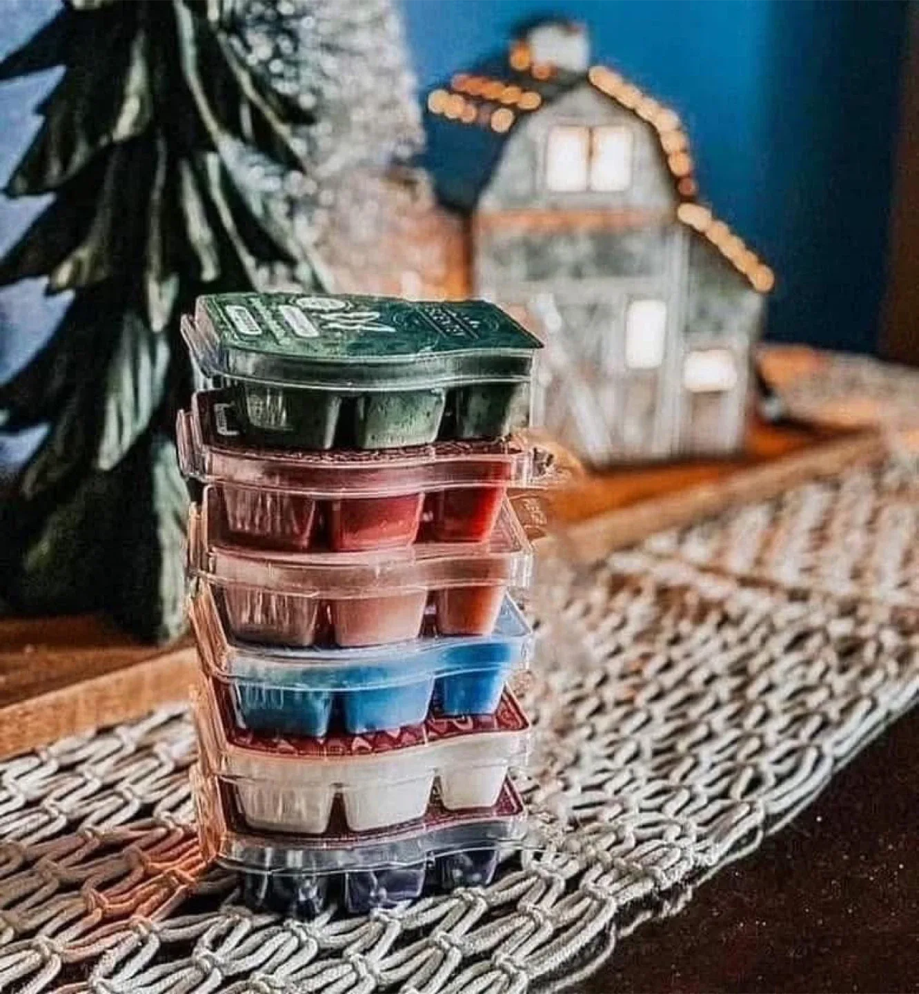 Scentsy Tinsel & Spice 6 pack.