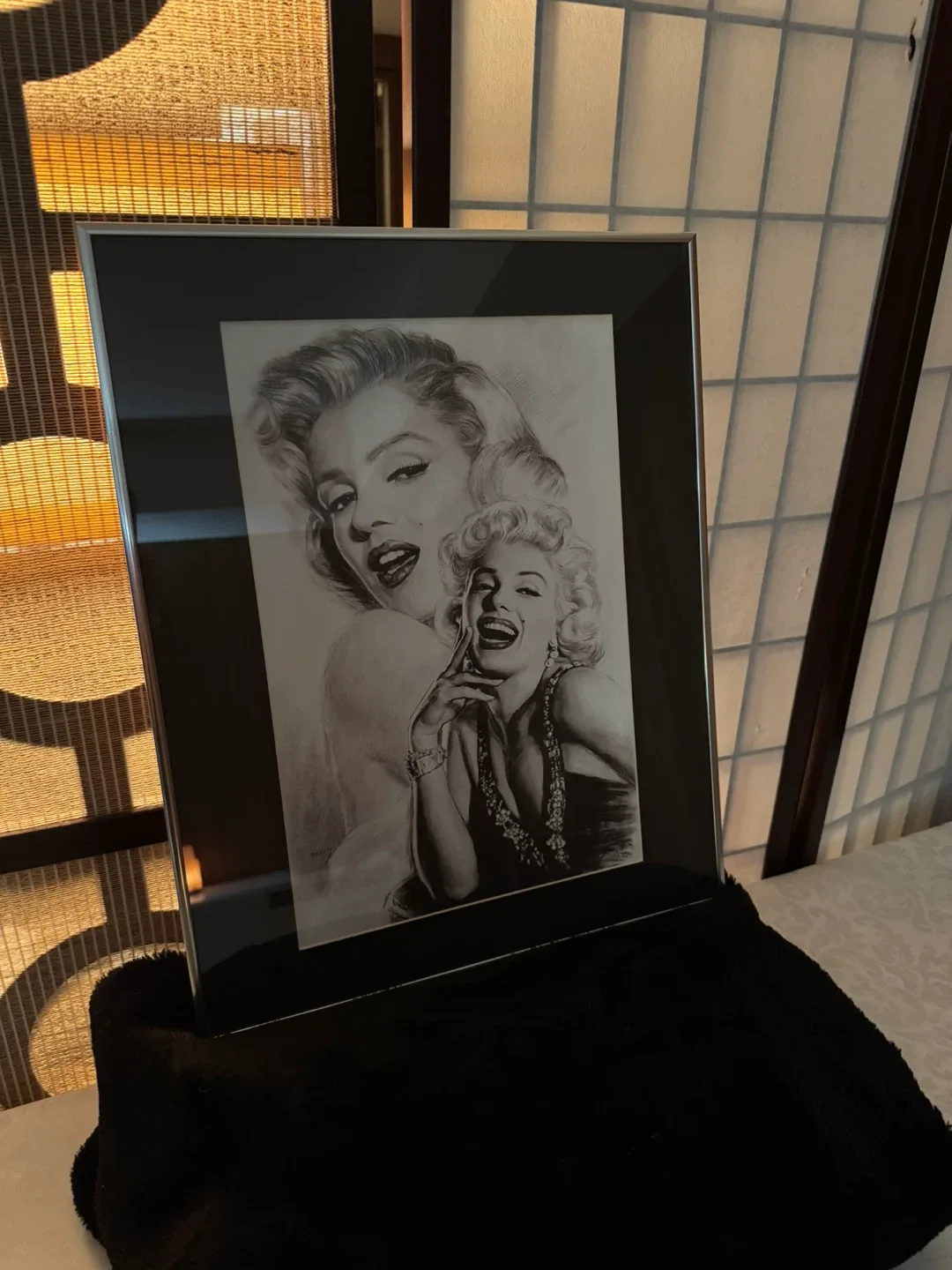 Marilyn Monroe Sketched Framed Picture image indicator(2)
