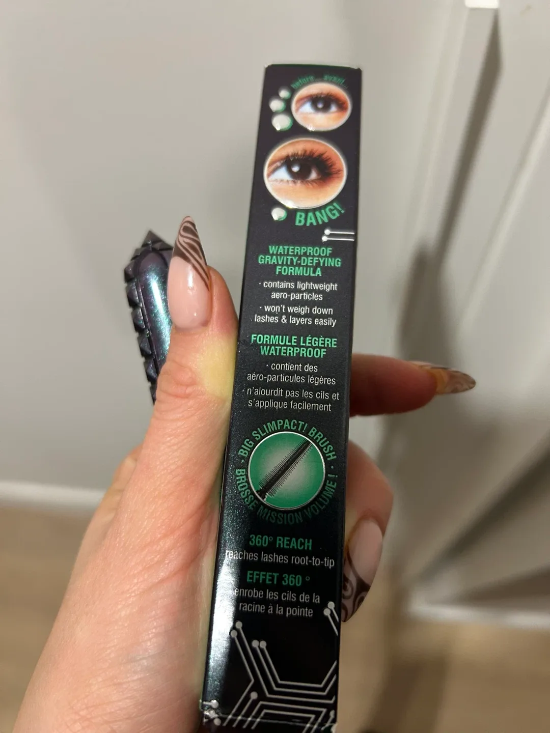 Benefit BADgal BANG! Waterproof Mascara image indicator(3)