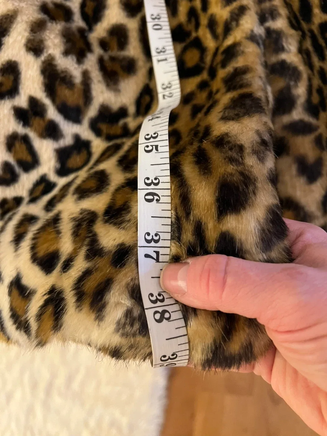 Calvin Klein Faux Fur Leopard Print Coat XL image indicator(10)