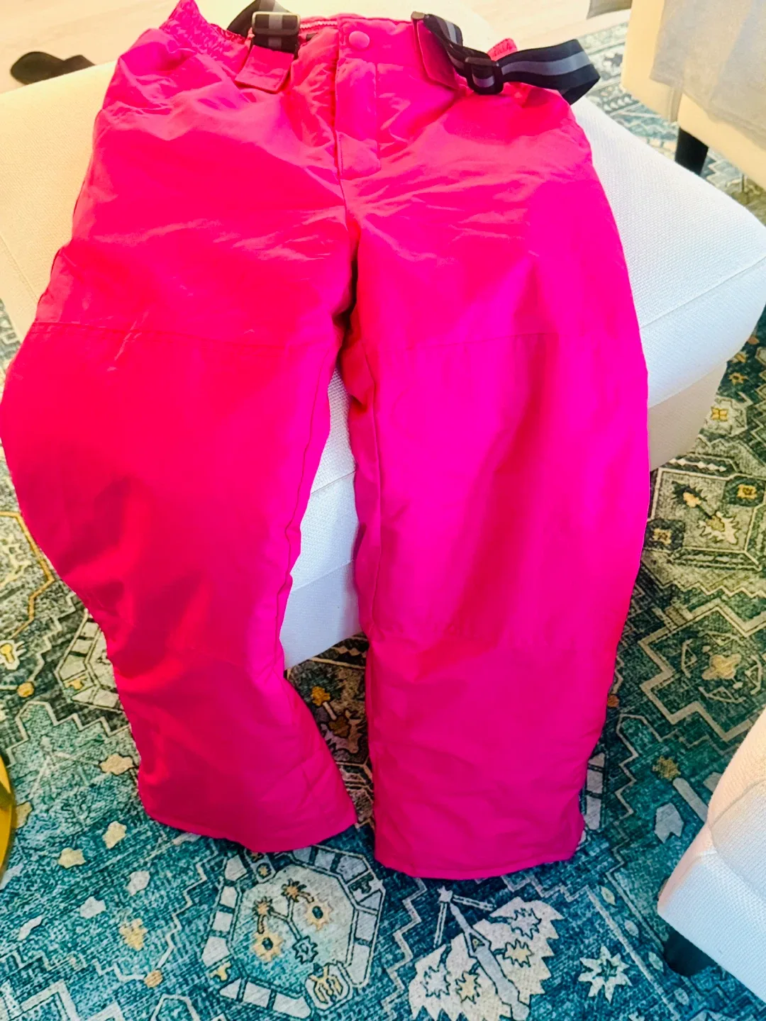 Girls Snow Pants and Jackets image indicator(2)