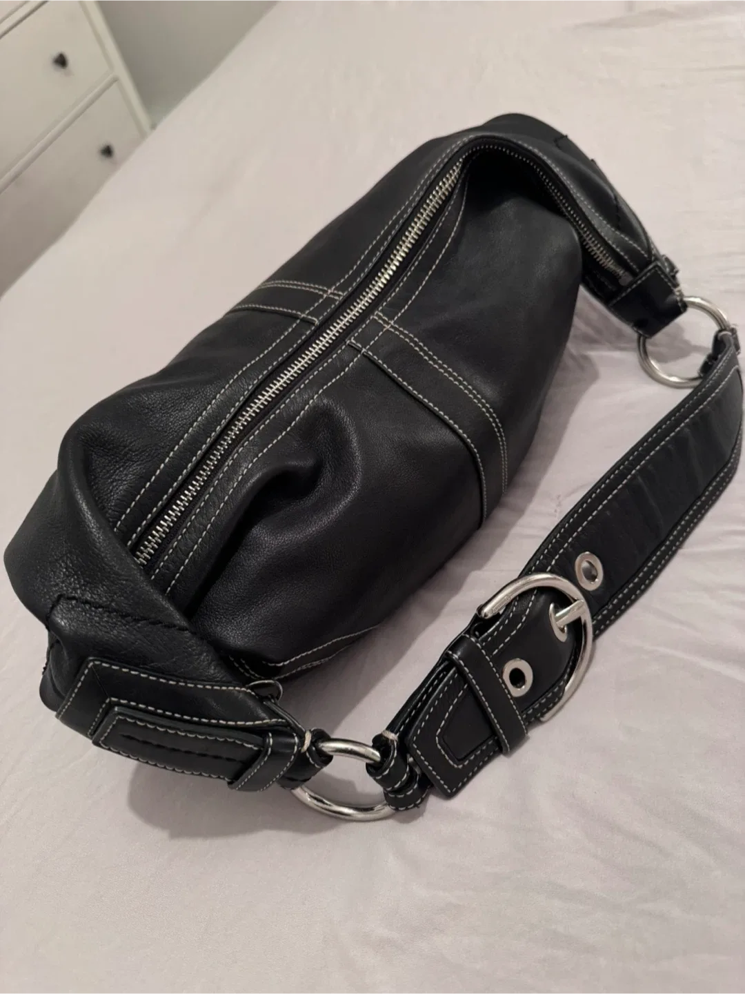 Coach Black Leather Hobo Bag image indicator(2)