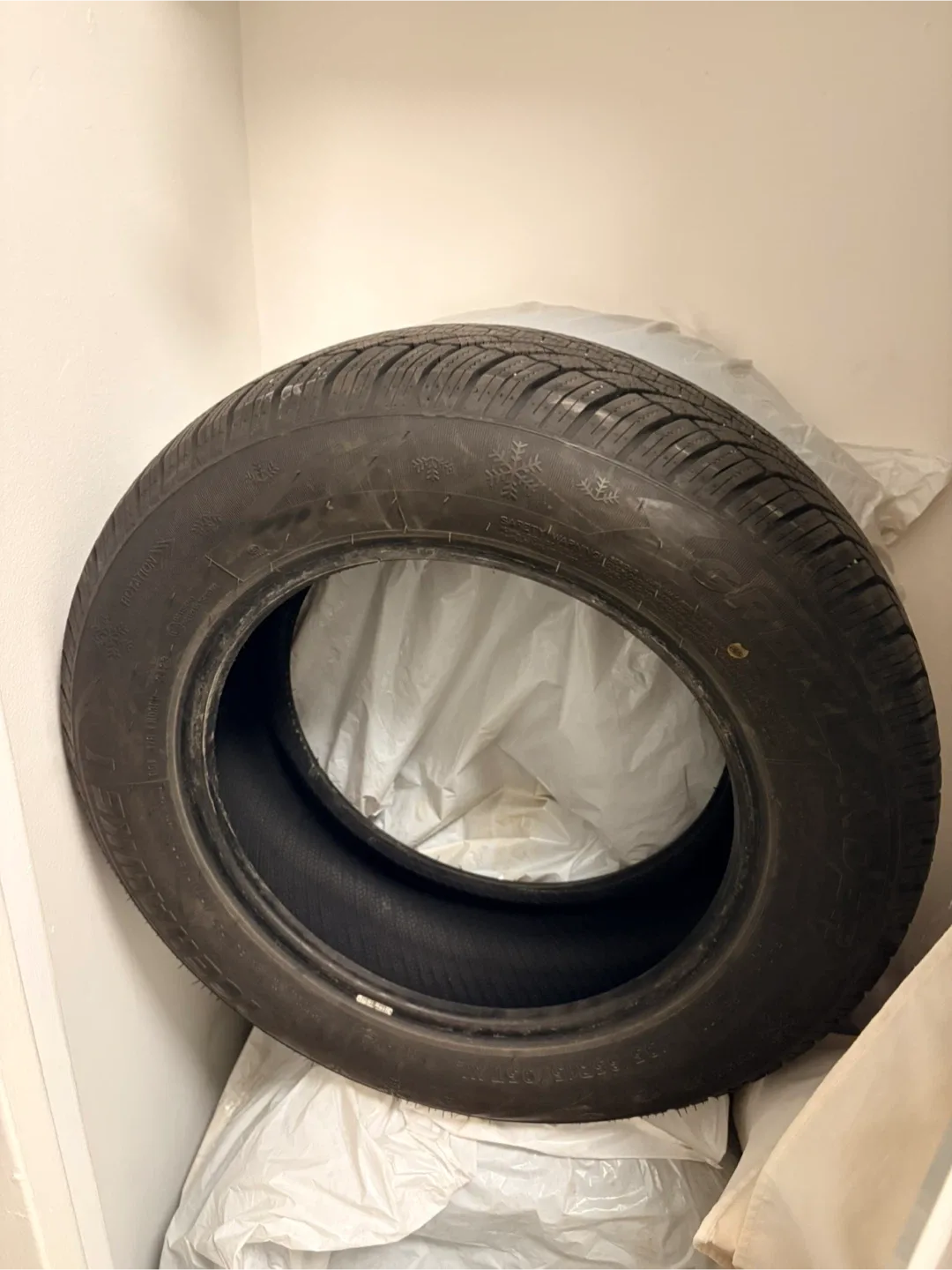 ❄️ Grenlander Winter Tires – 195/65R15 (Tires Only, No Rims) ❄️