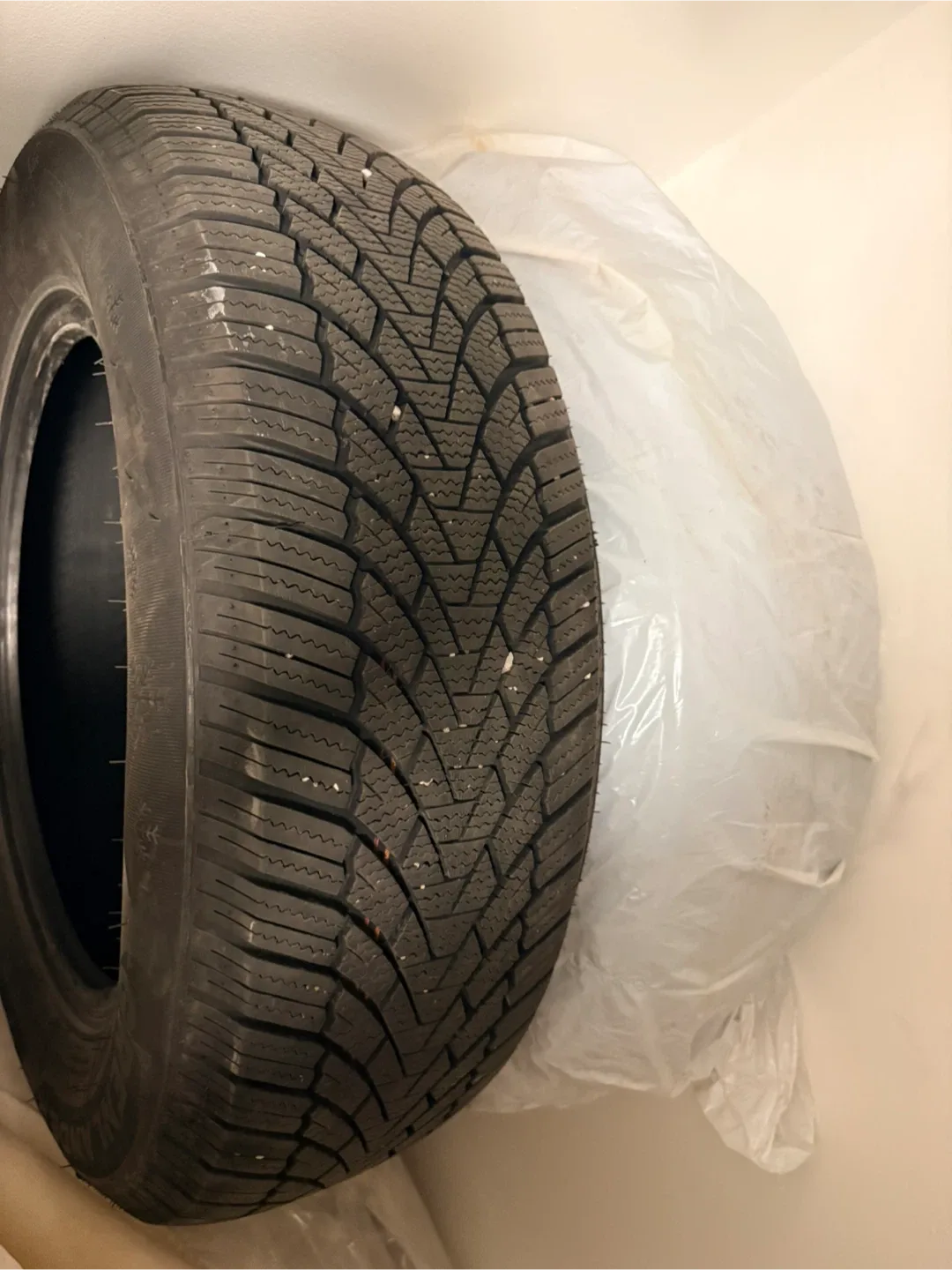 ❄️ Grenlander Winter Tires – 195/65R15 (Tires Only, No Rims) ❄️ image indicator(2)