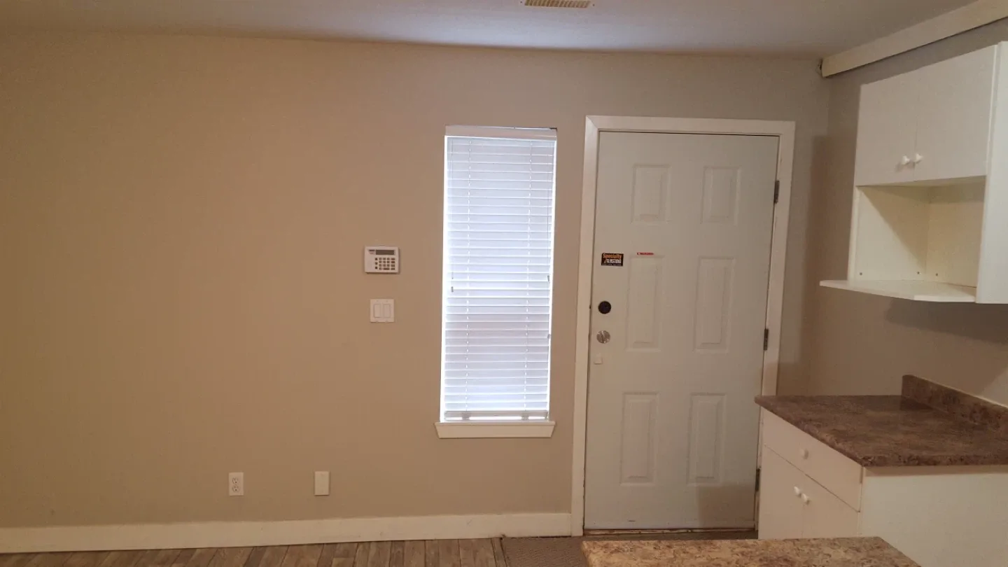 2 Bedroom 1bathroom suite image indicator(3)