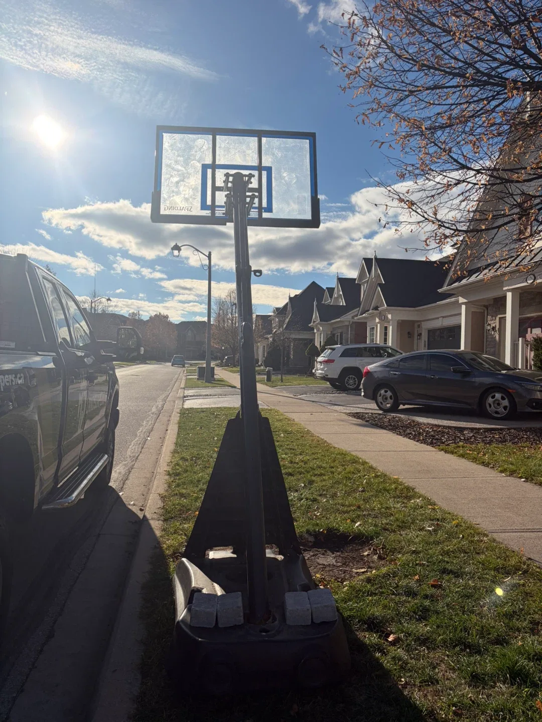 Spalding NBA Portable Basketball System image indicator(2)