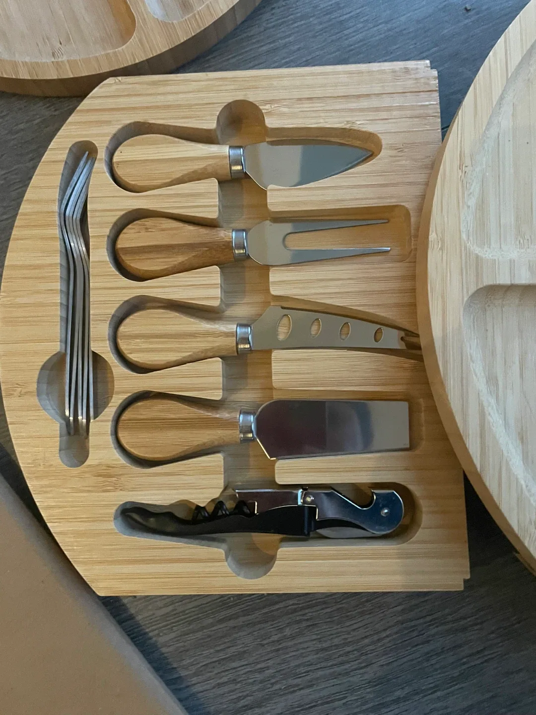 Smirly Cheese Board Set - Premium Bamboo image indicator(2)