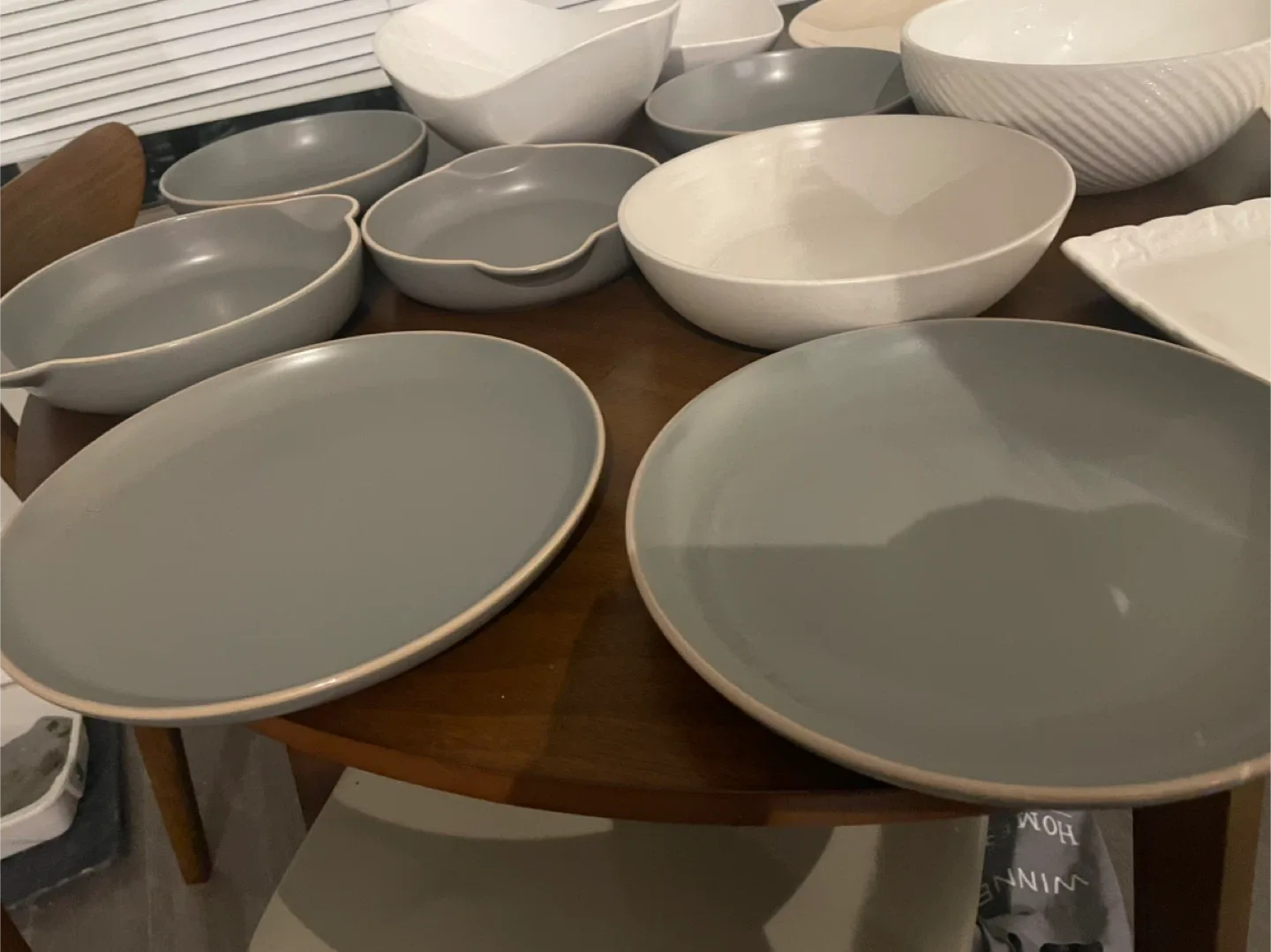 WINMAX Home 12-Piece Dinnerware Set