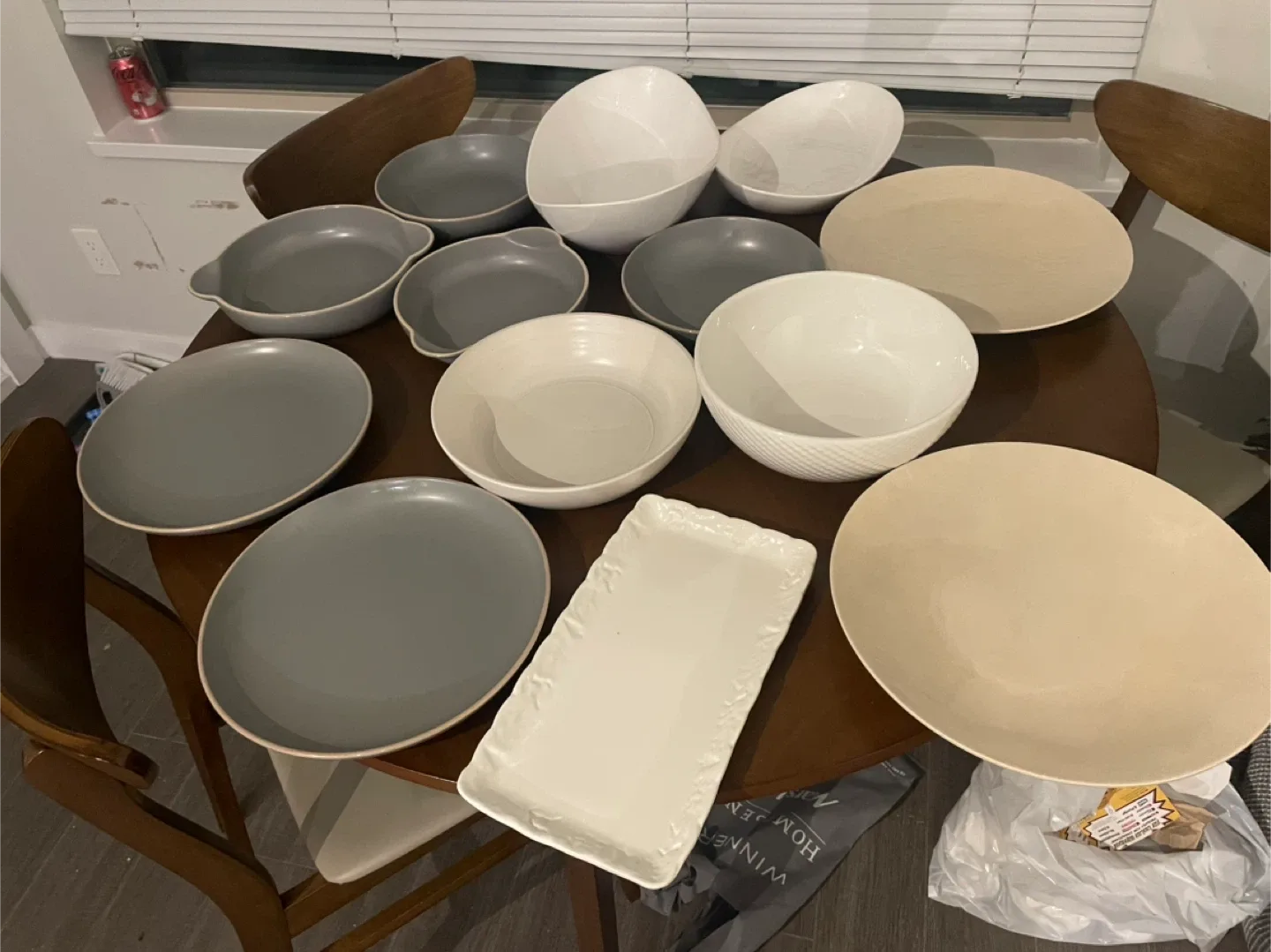 WINMAX Home 12-Piece Dinnerware Set image indicator(2)