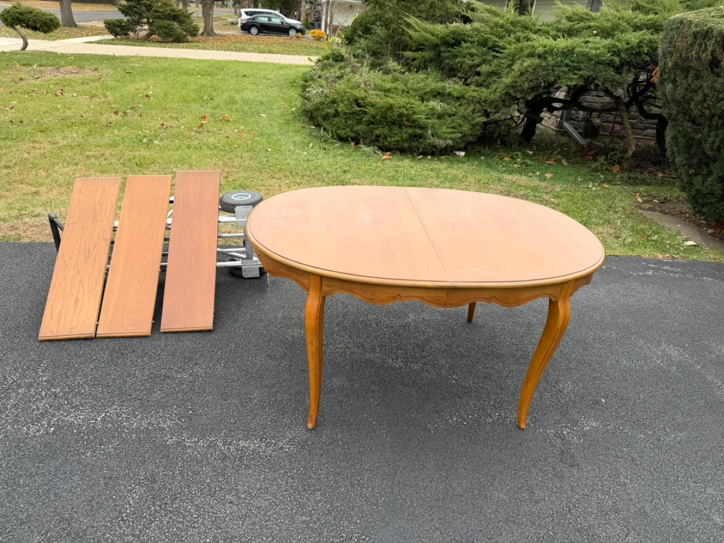 Oval Wooden Dining Table with 3 Leaves - photo 4