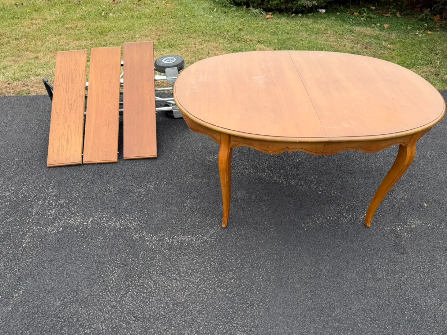 Oval Wooden Dining Table with 3 Leaves - photo 3