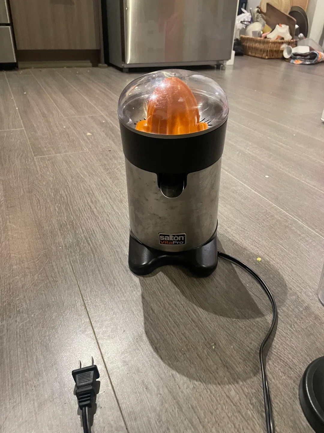 Assorted Small Kitchen Appliances image indicator(5)