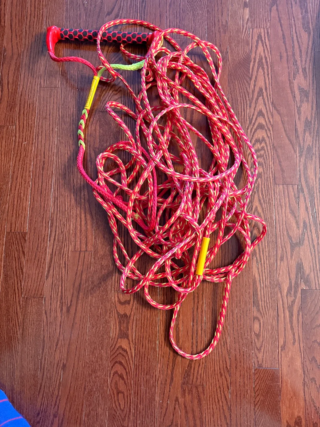 Connelly Super Sport Water Skis & Rope image indicator(3)