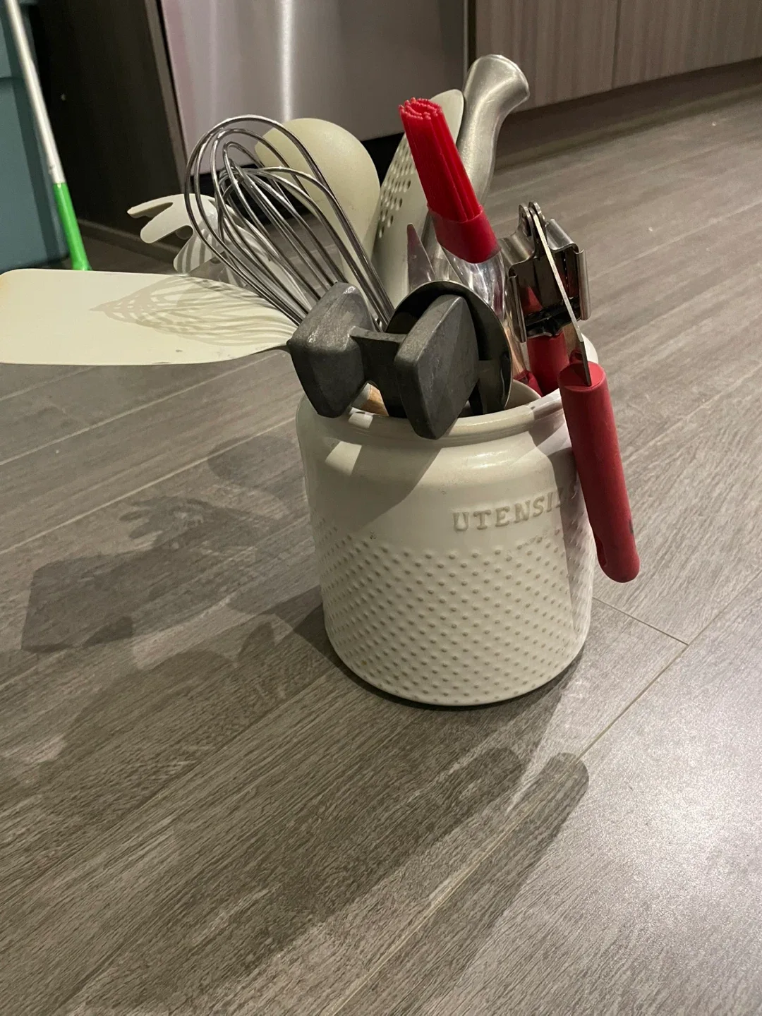 Kitchen Utensil Holder with Tools image indicator(3)