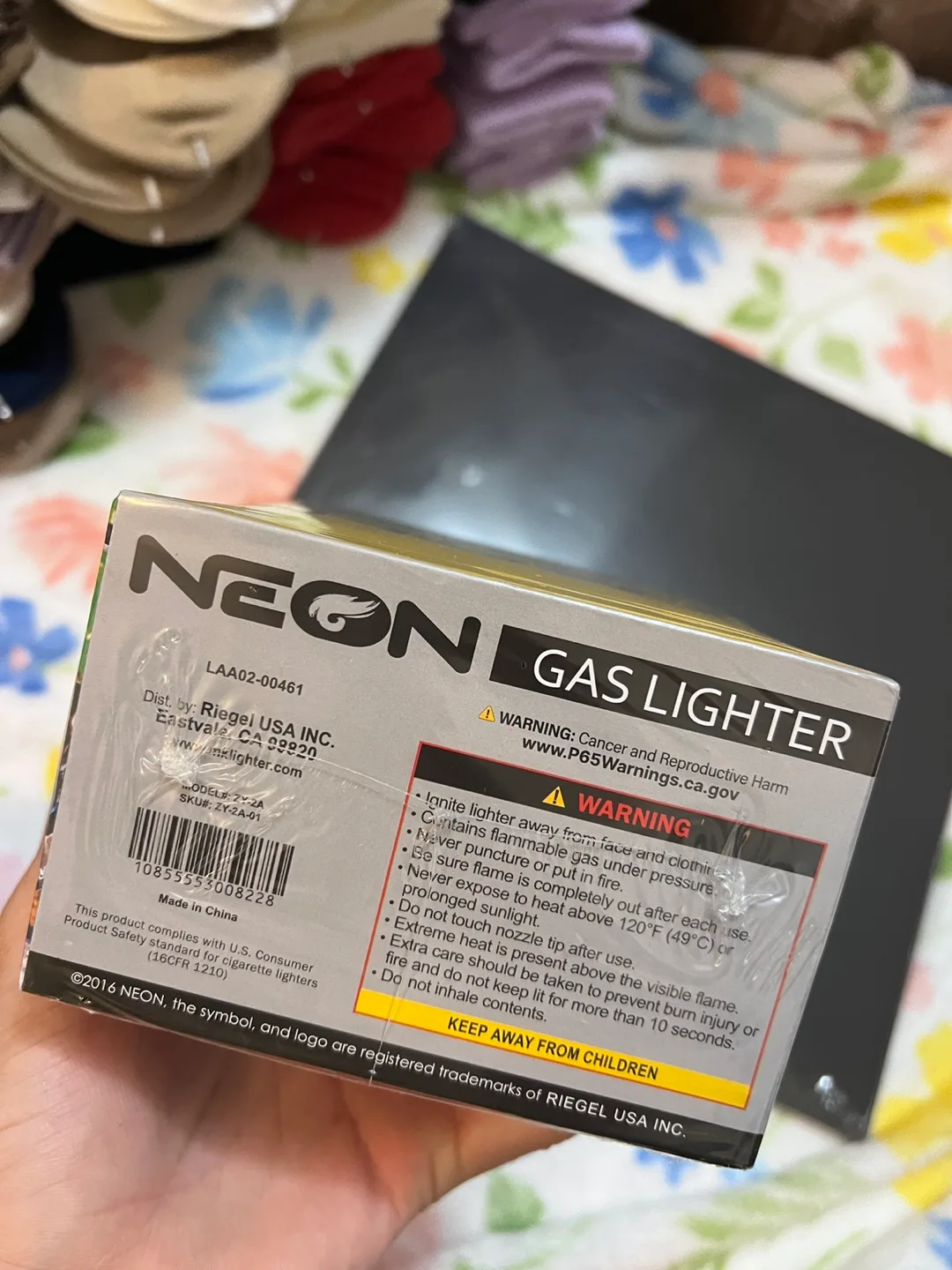 Neon Gas Lighters - 50 Pack image indicator(3)