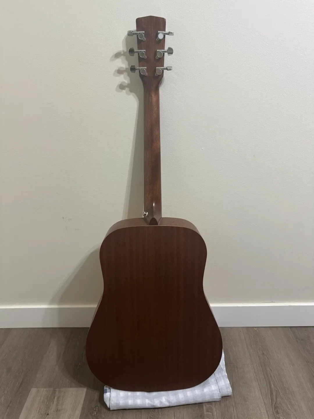 Cort Acoustic Guitar image indicator(2)