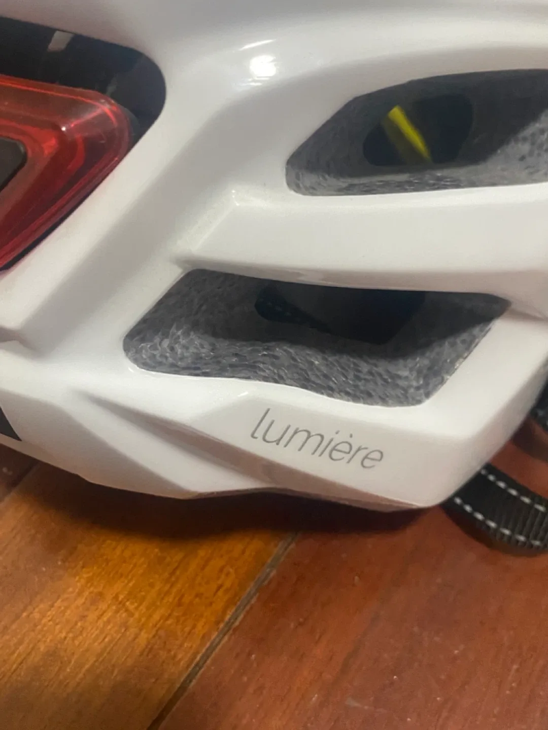 Freetown Lumiere Youth/Adult Bike Helmet - White image indicator(4)