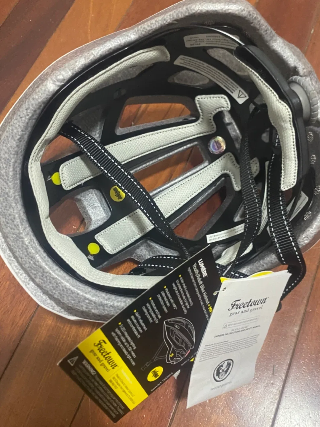 Freetown Lumiere Youth/Adult Bike Helmet - White image indicator(5)