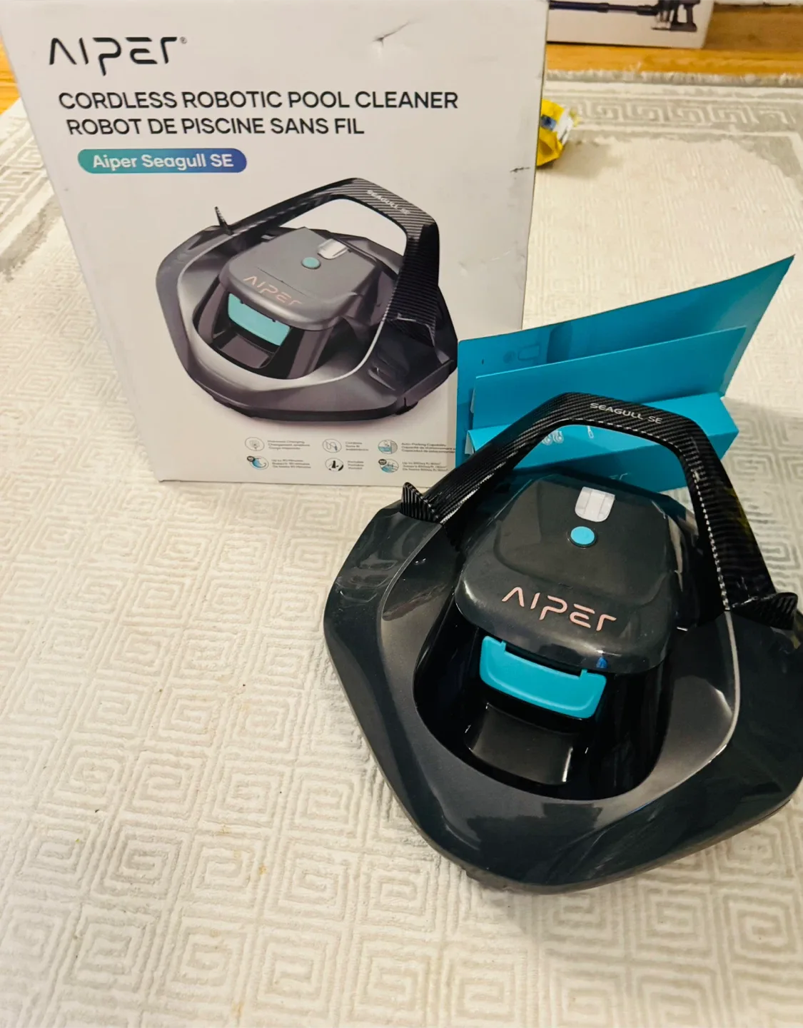 Aiper Seagull SE Cordless Robotic Pool Cleaner - New image indicator(3)