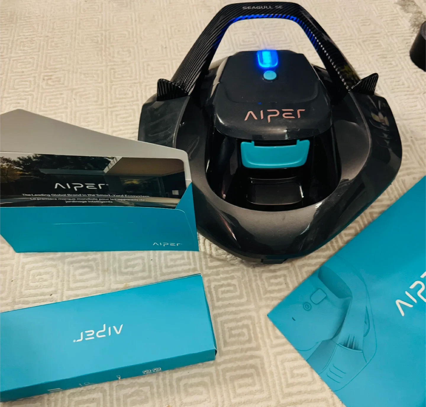 Aiper Seagull SE Cordless Robotic Pool Cleaner - New image indicator(2)