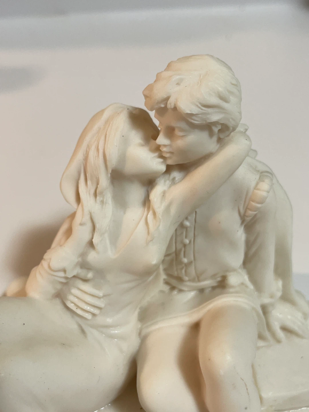 Vivian C. Alexander Figurine - photo 2