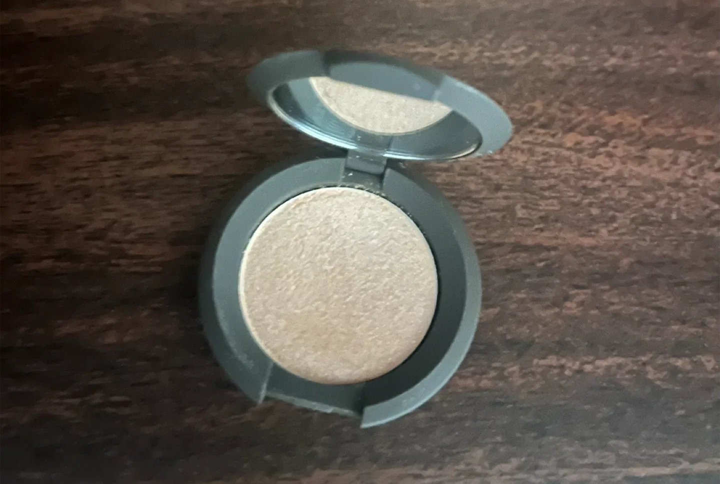 Becca x Smashbox Champagne Pop Highlighter