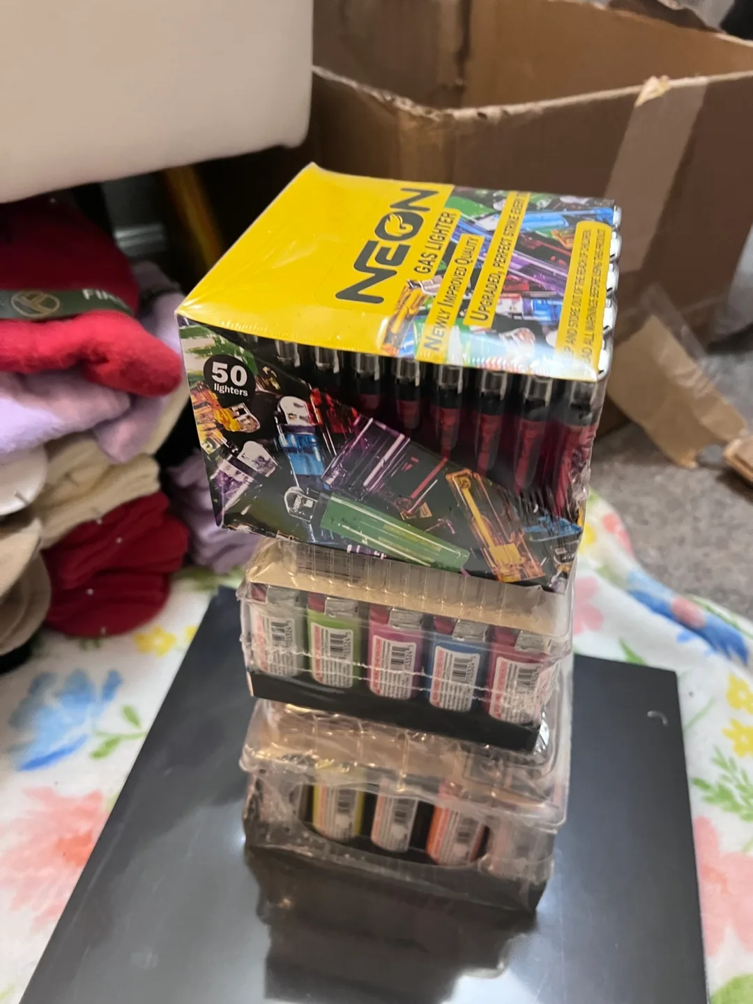 Neon & BIC Lighters L - BIC Lighters S Lot of 3 Packs