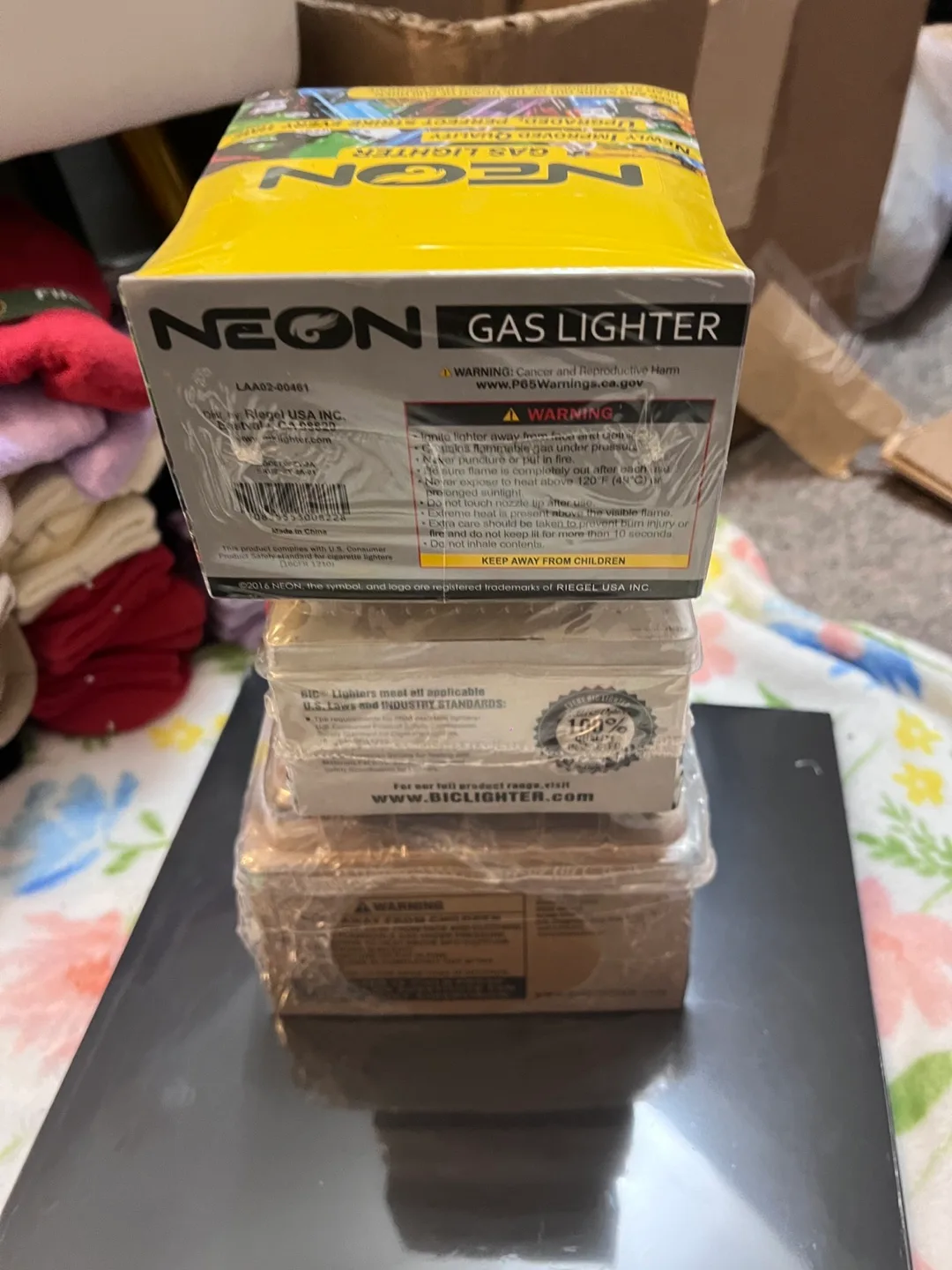 Neon & BIC Lighters L - BIC Lighters S Lot of 3 Packs image indicator(2)