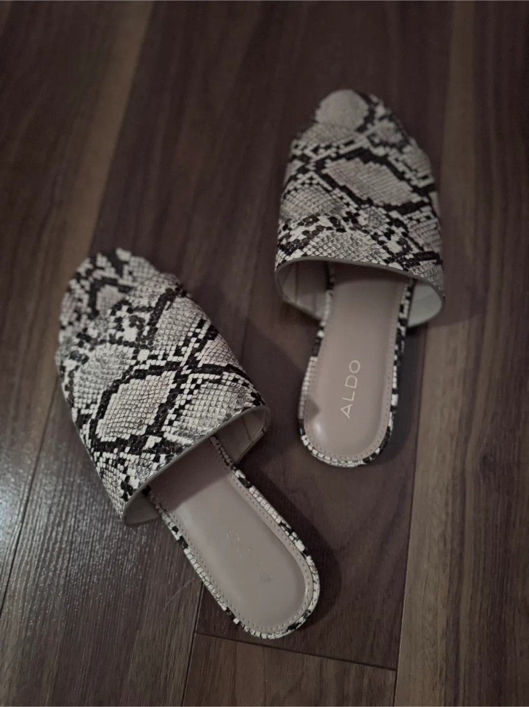 ALDO Snakeskin Print Slides - Size 8