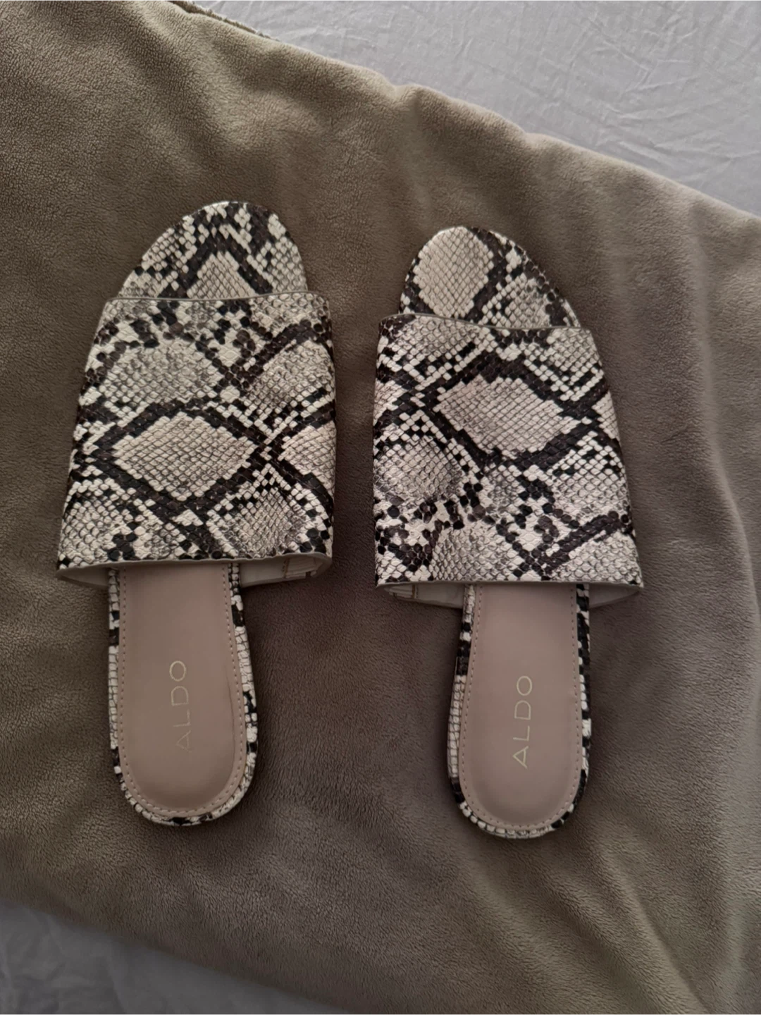 ALDO Snakeskin Print Slides - Size 8 - photo 2