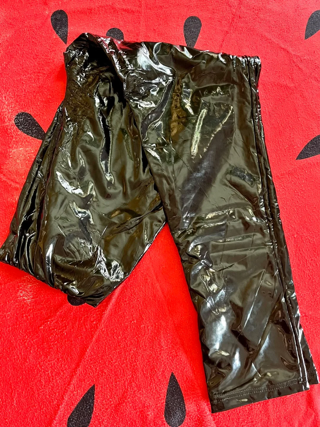 Denim shorts & sleeveless lace top (M) & Leggings (M) image indicator(6)