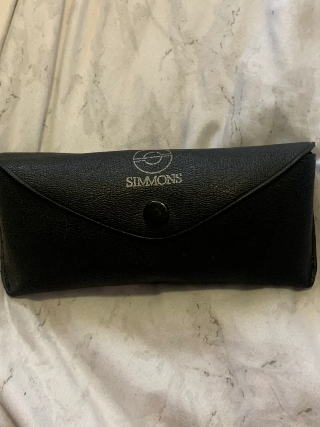 Simmons Sunglasses with Case & Extra Lenses image indicator(2)