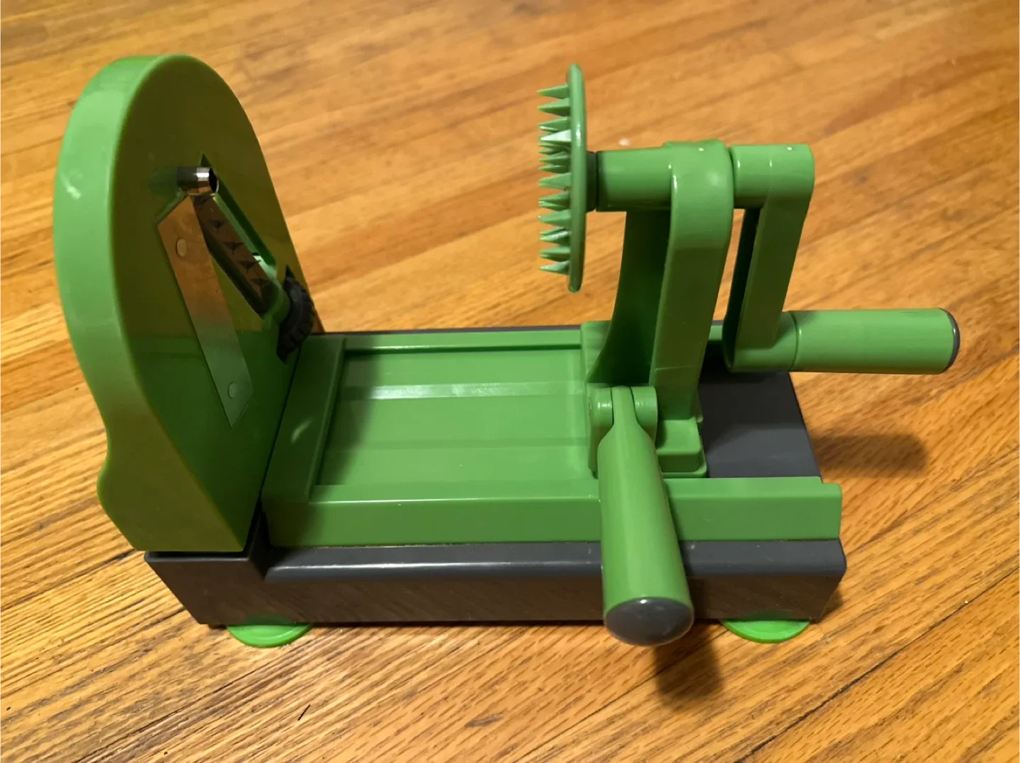 Green Vegetable Spiralizer