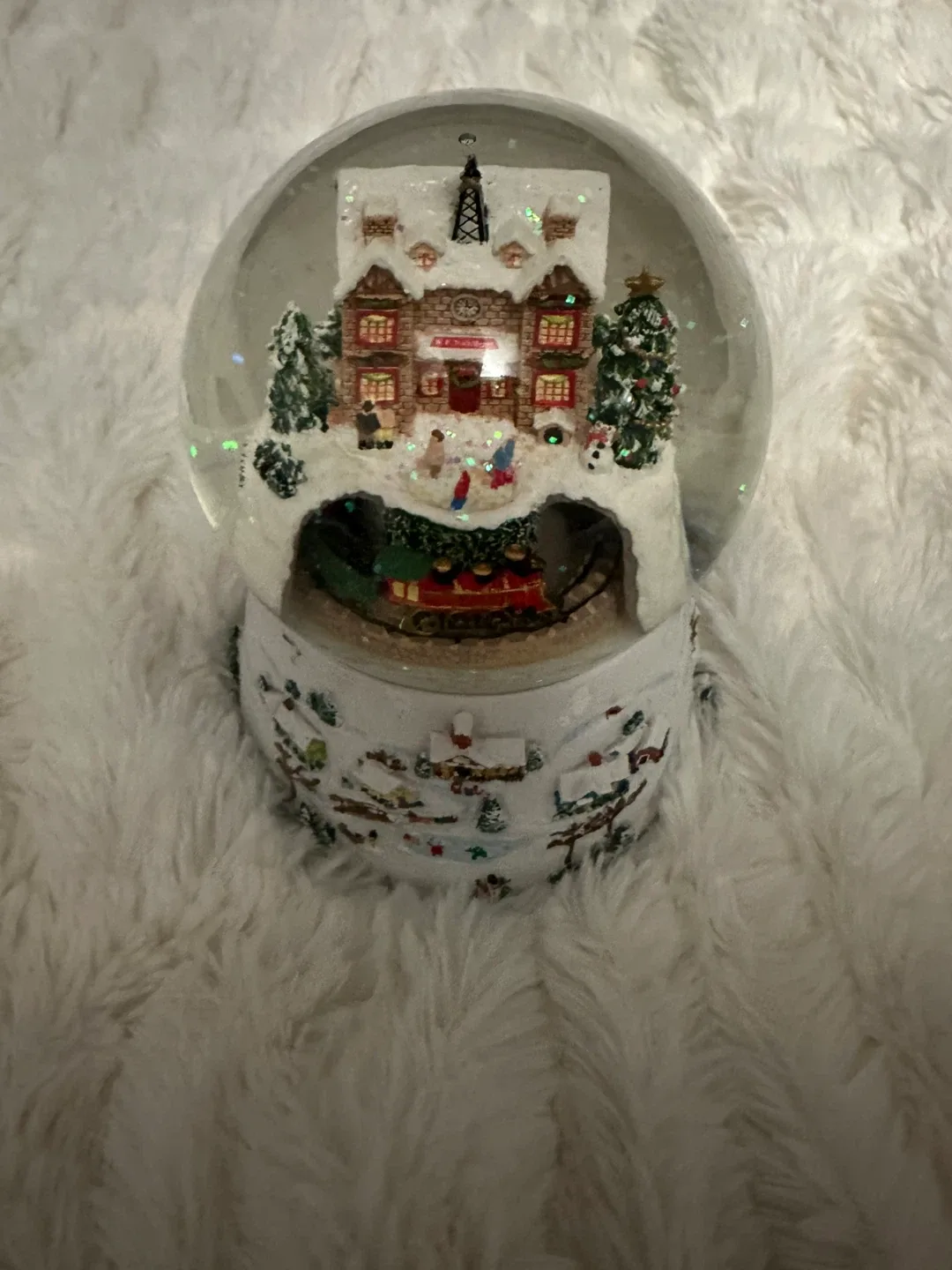 Christmas Snow Globe with Train