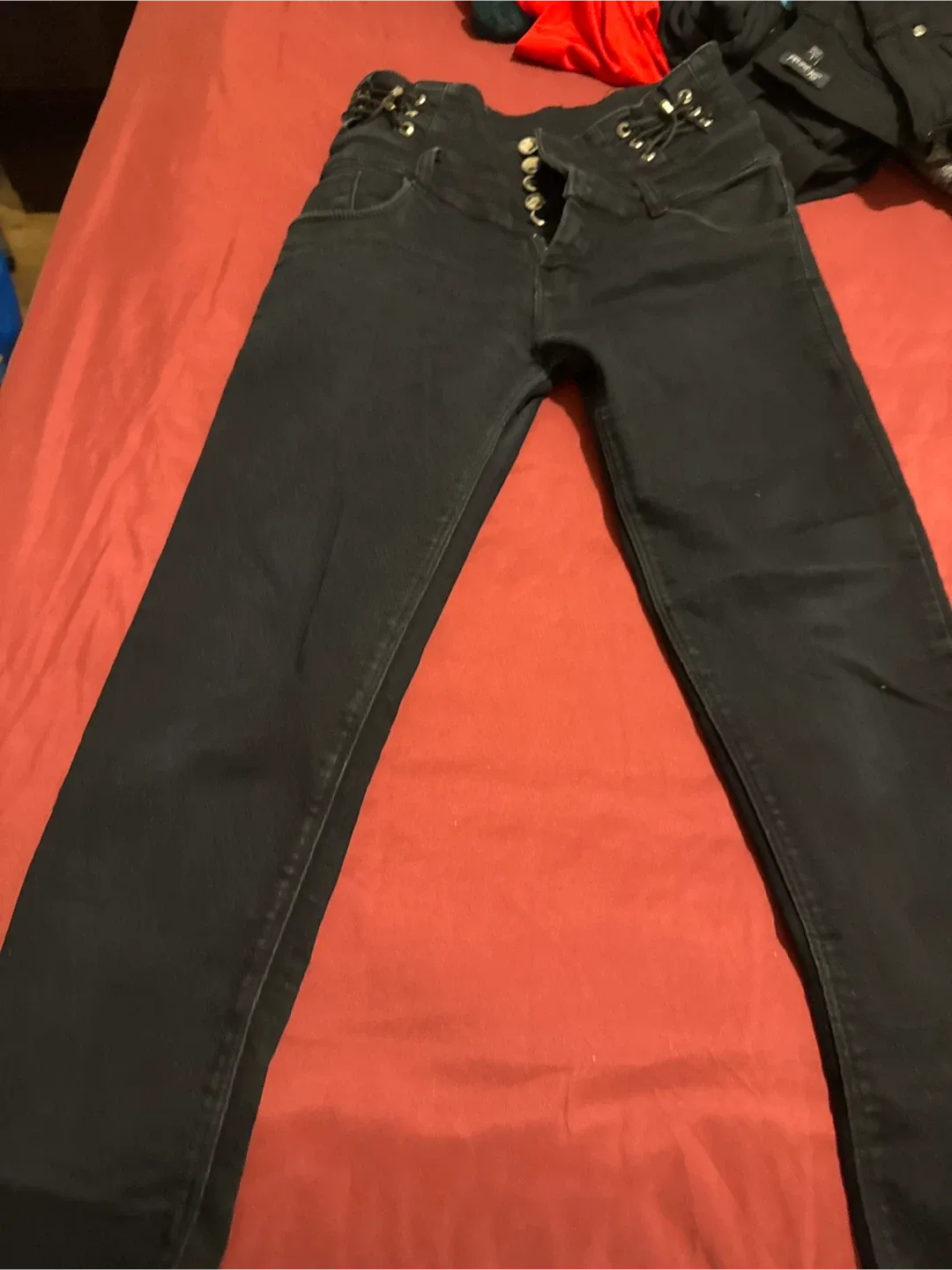 Fashion Black High-Waisted Jeans - Size 30