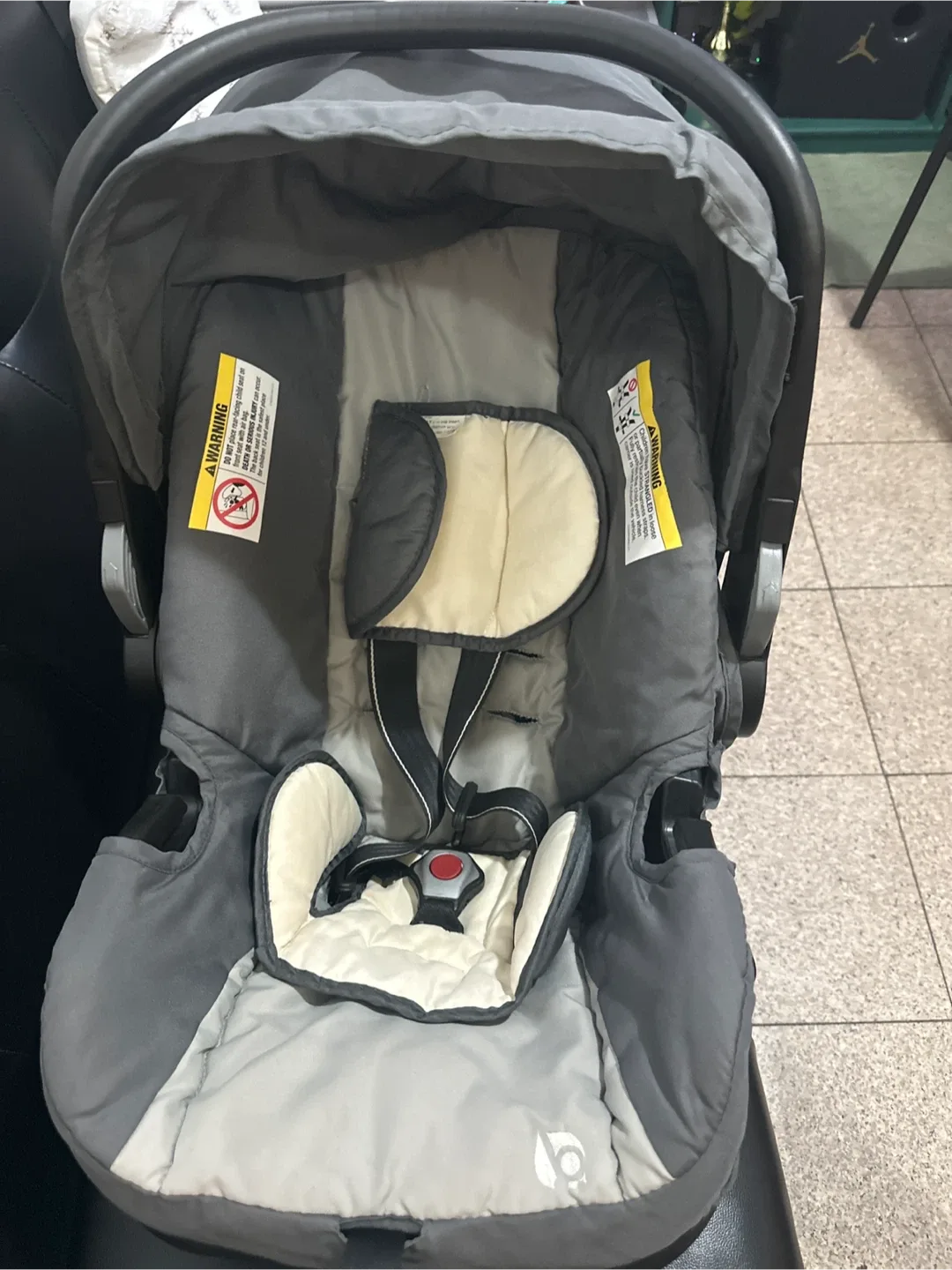 Baby Trend Infant Car Seat - Gray