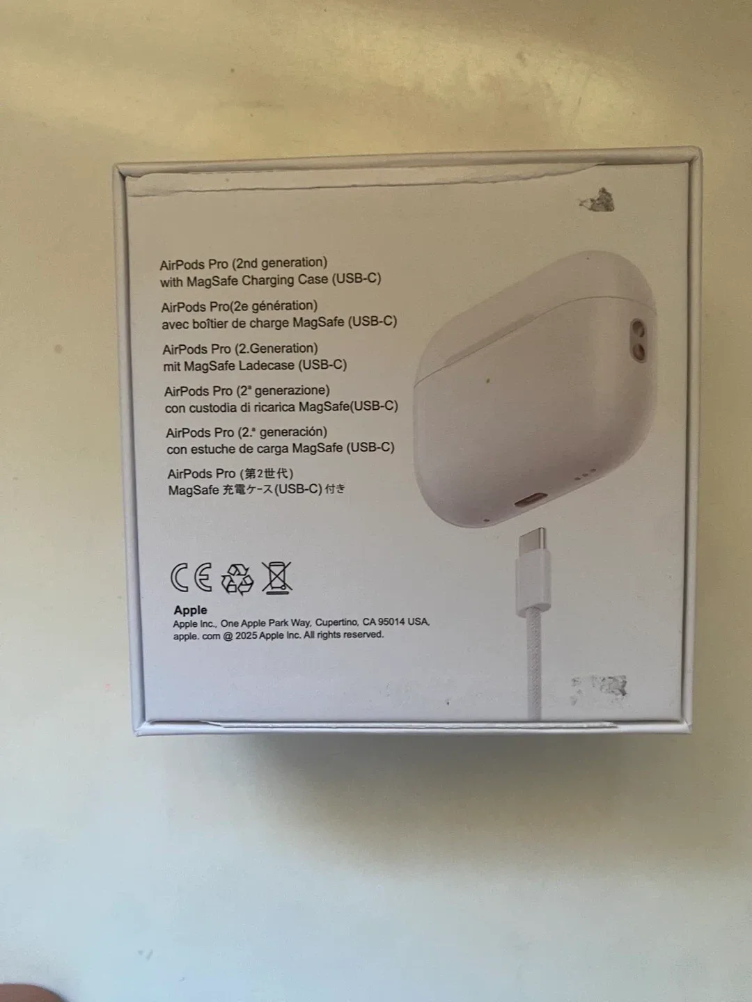 Apple AirPods Pro (2nd Generation) - Like New! image indicator(3)