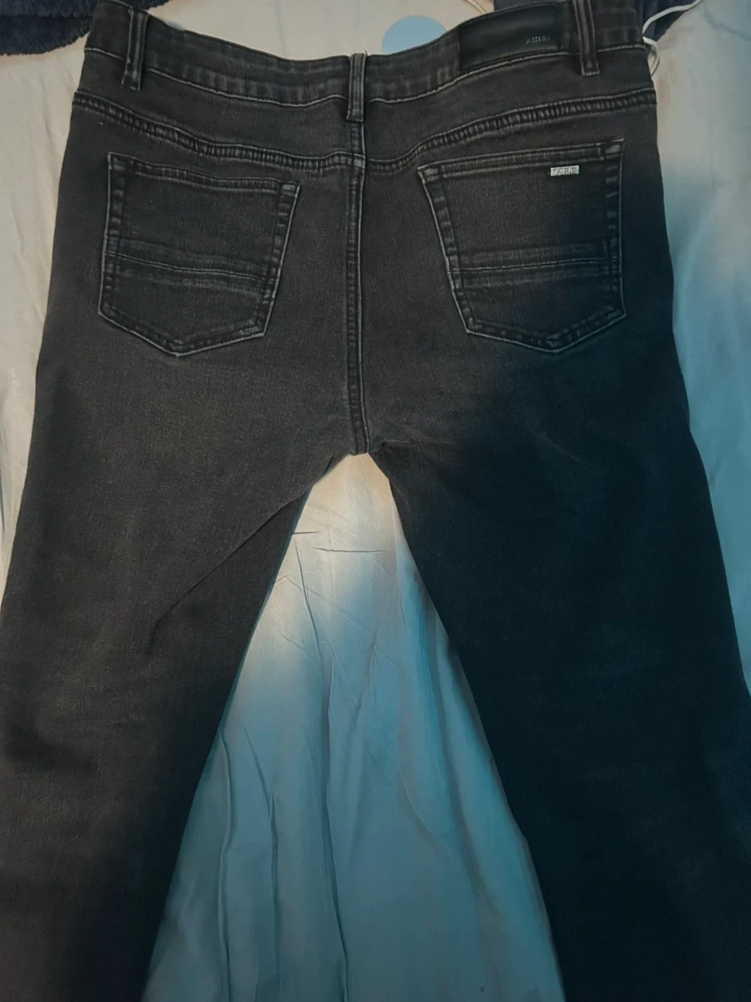 AMIRI Black Distressed Jeans image indicator(3)