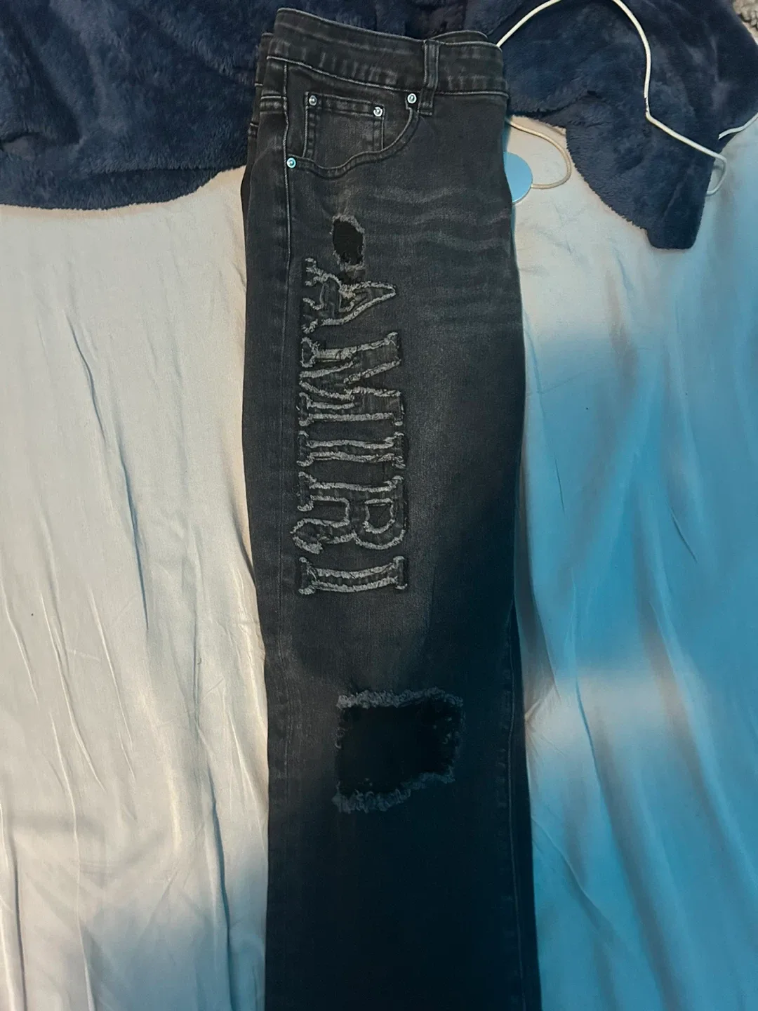 AMIRI Black Distressed Jeans image indicator(2)