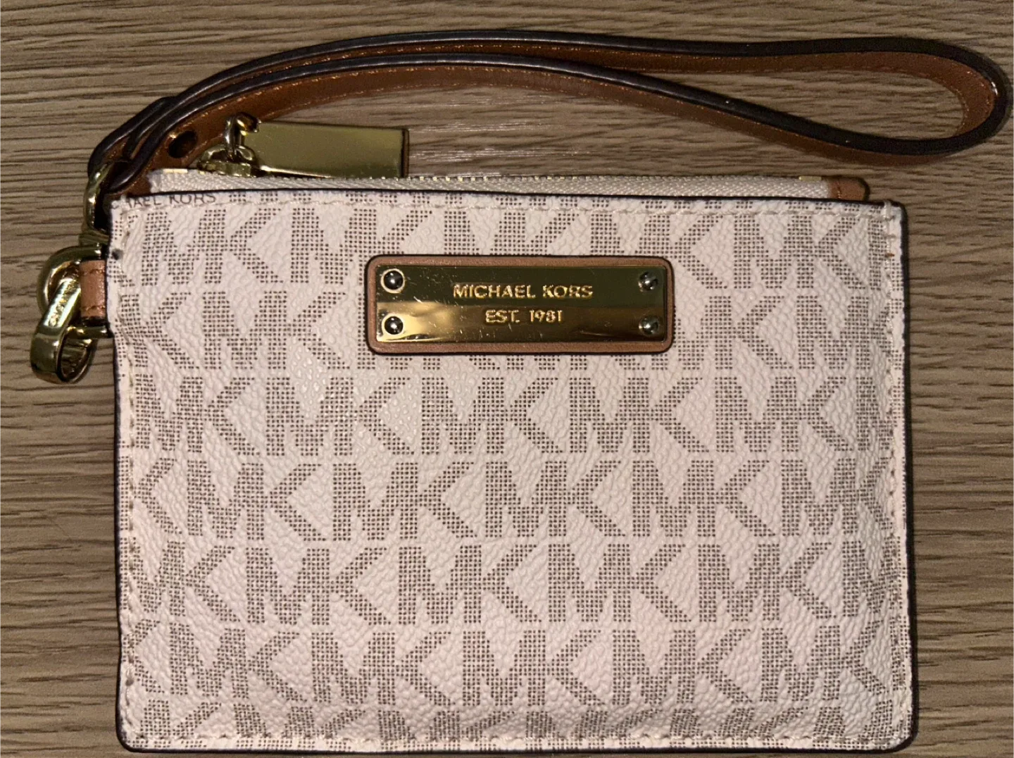 Michael Kors Wristlet