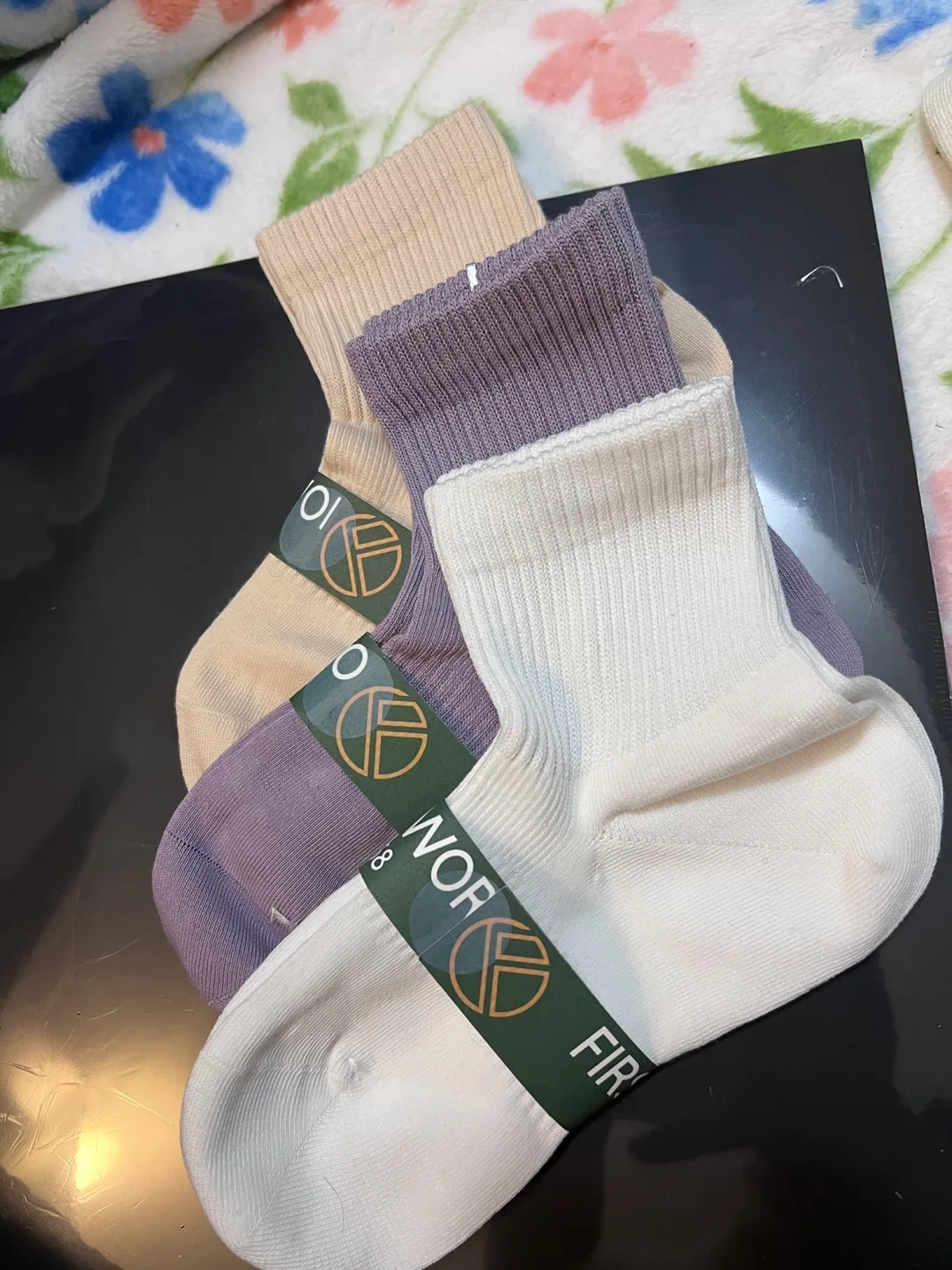 First Wear Socks - Beige, Purple, White image indicator(2)