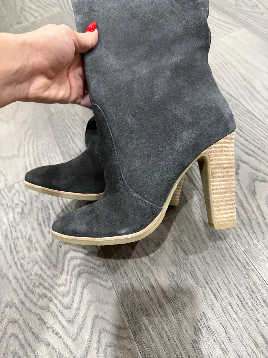 NEW Dolce Vita Gray Suede 7.5 Boots image indicator(7)