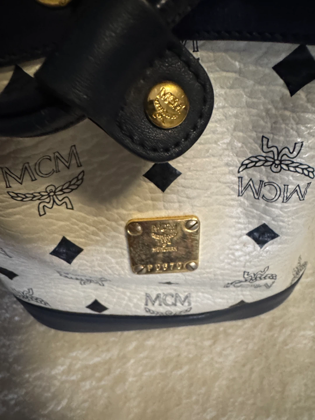 MCM Bucket Bag - photo 3