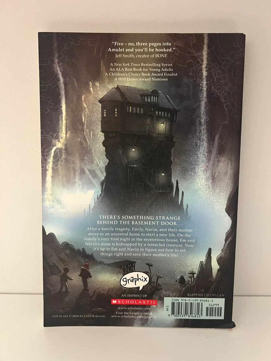 Amulet: The Stonekeeper by Kazu Kibuishi image indicator(2)